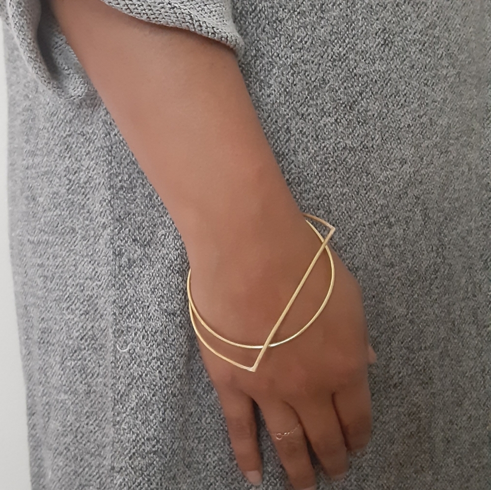 Gold Geometric interlocked bracelet